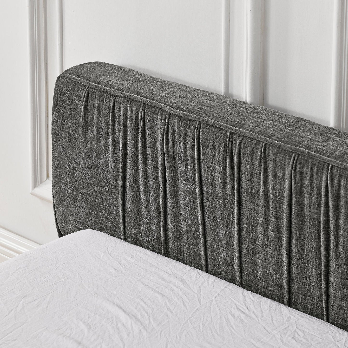 Modern Queen Size Upholstered Bed Frame with Chenille Fabric and