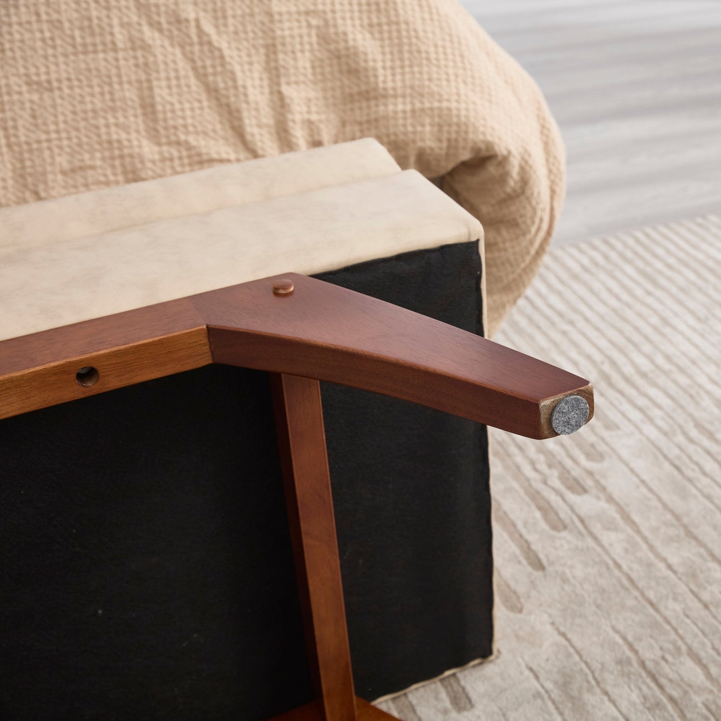 Teddy wool fabric, solid wood feet for solid weighing, and bed end